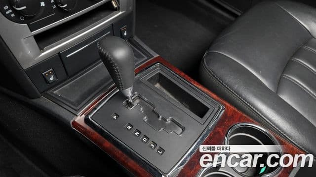 크라이슬러 300C, 2008 9