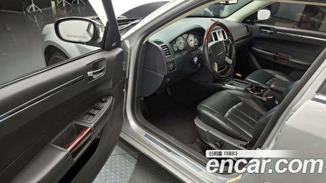 크라이슬러 300C, 2008 10