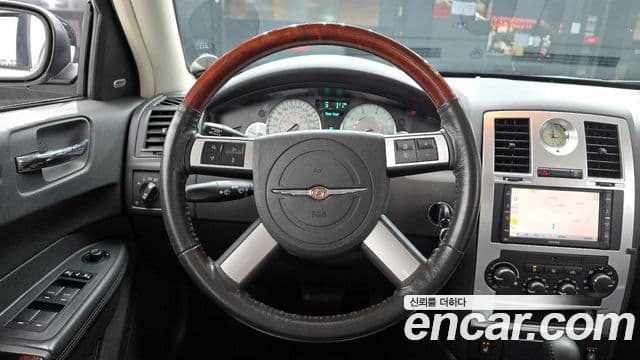 크라이슬러 300C, 2008 14