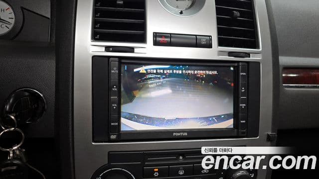 크라이슬러 300C, 2008 15