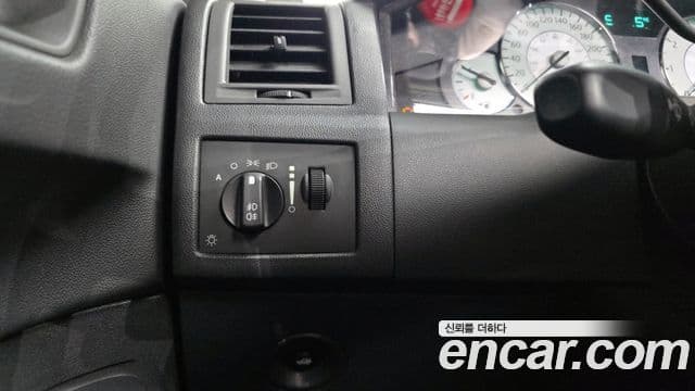 크라이슬러 300C, 2008 18