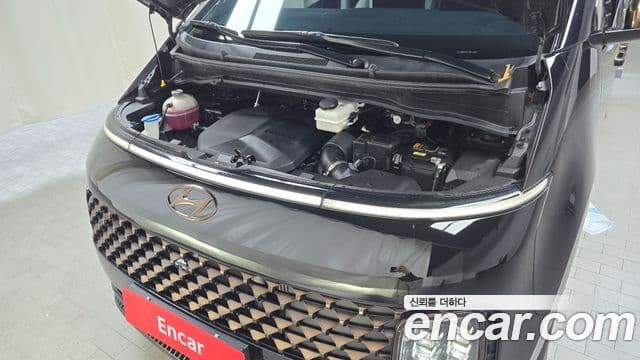 Hyundai Staria лимузин, 2024 6