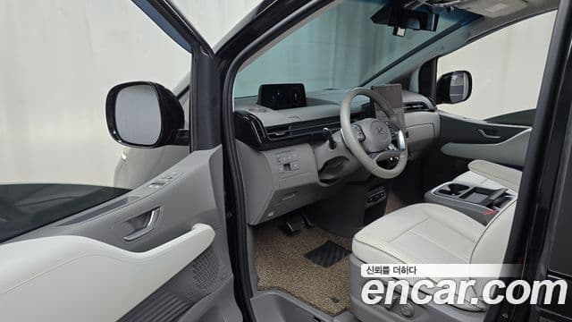 Hyundai Staria лимузин, 2024 10