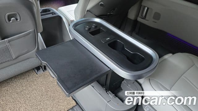 Hyundai Staria лимузин, 2024 19