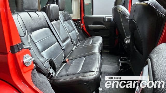 Jeep Wrangler (JL) 2.0 Overland Power top 4도어, 2021 13