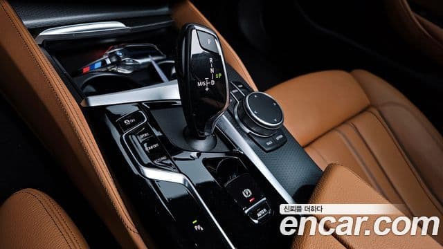 BMW 5시리즈 (G30) 520i M Sport, 2023 9