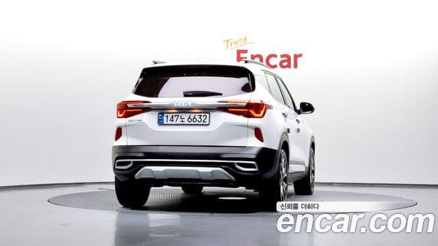 Kia Seltos Signature, 2022 4