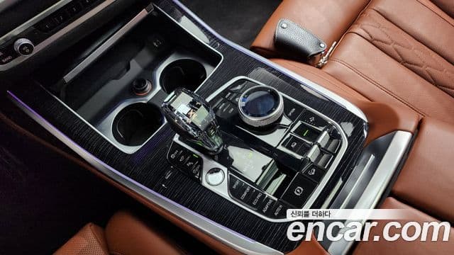 BMW X7 (G07) xDrive 40i M Sport 6인승, 2022 9