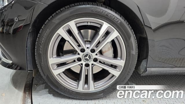 Mercedes-Benz E-класс W213 Avantgarde, 2022 все фото