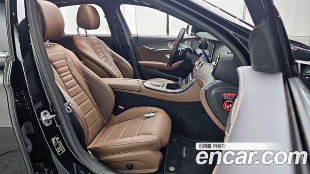 Mercedes-Benz E-класс W213 Avantgarde, 2022 11