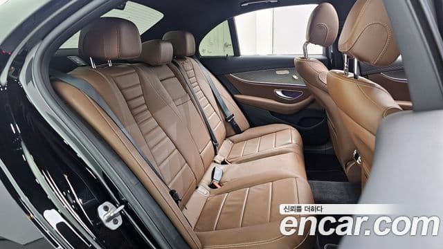 Mercedes-Benz E-класс W213 Avantgarde, 2022 12