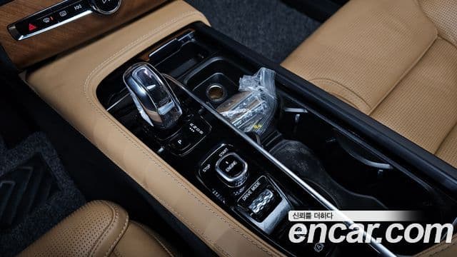 Volvo XC90 2세대 T8 Inscription гибрид, 2017 9