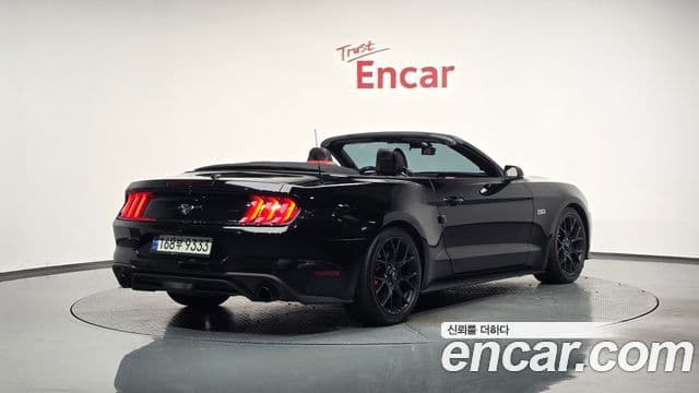 Ford Mustang кабриолет, 2018 2