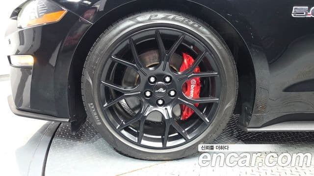 Ford Mustang кабриолет, 2018 все фото