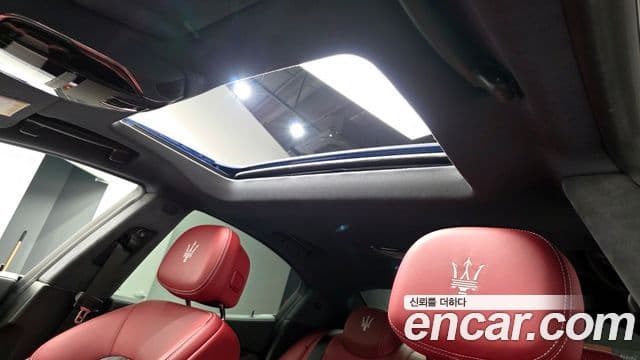 Maserati 기블리 3세대, 2021 18