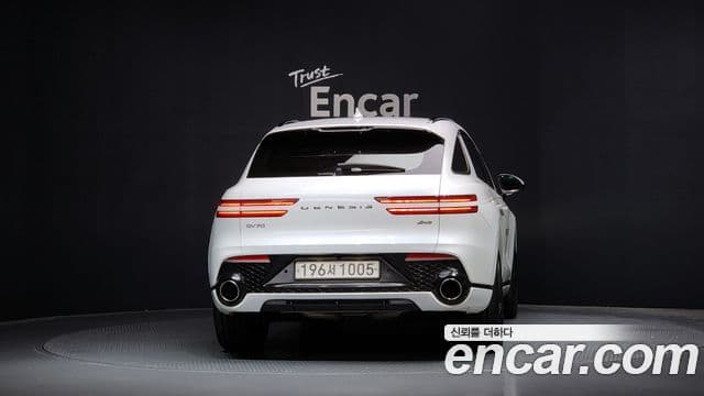 Genesis GV70, 2023 4