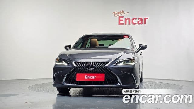 Lexus ES300h 7세대 Luxury Plus, 2023 3
