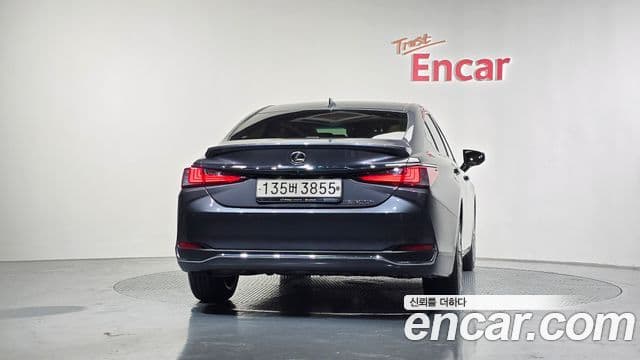 Lexus ES300h 7세대 Luxury Plus, 2023 4