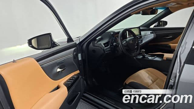 Lexus ES300h 7세대 Luxury Plus, 2023 10