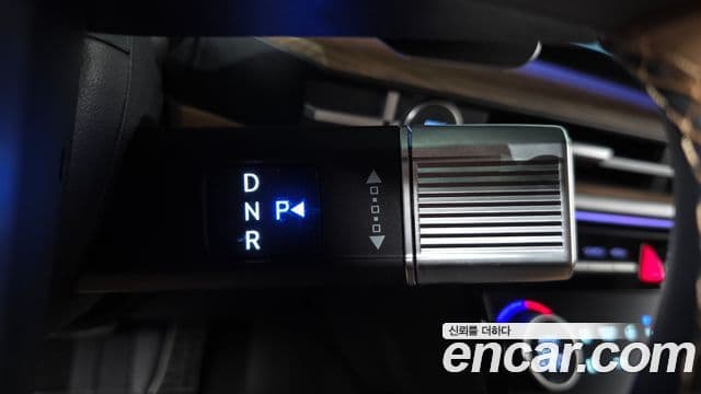 Hyundai Santa Fe (MX5) Calligraphy, 2025 9