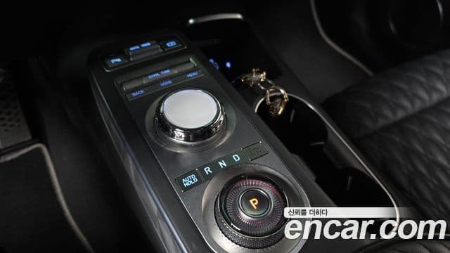 Genesis GV70, 2022 9