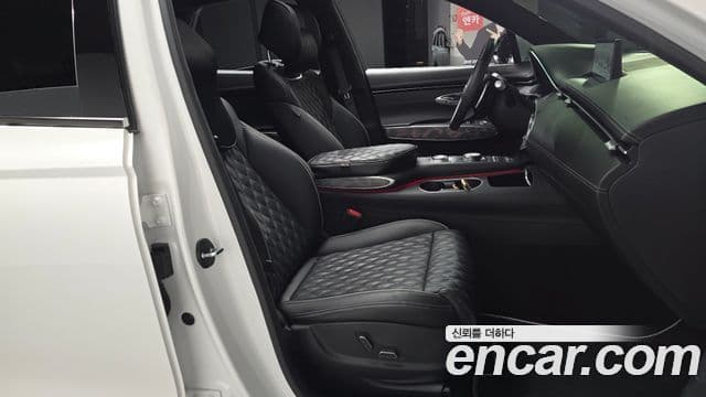 Genesis GV70, 2022 10