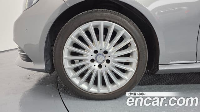 Mercedes-Benz E-класс W212 E300 Elegance, 2015 все фото