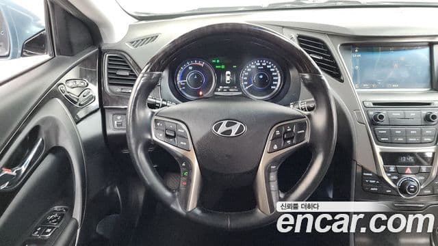 Hyundai Grandeur HG гибрид Premium, 2015 13