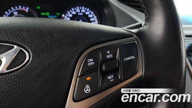 Hyundai Grandeur HG гибрид Premium, 2015 15