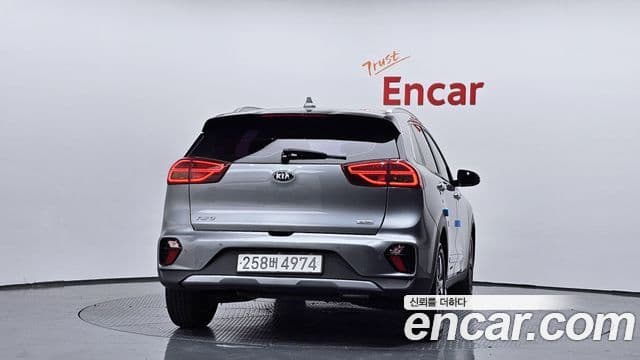 Kia The / новый New Niro Prestige, 2020 4