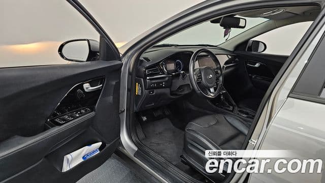 Kia The / новый New Niro Prestige, 2020 10