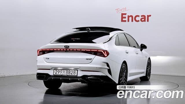 Kia K5 3세대 Signature, 2020 2