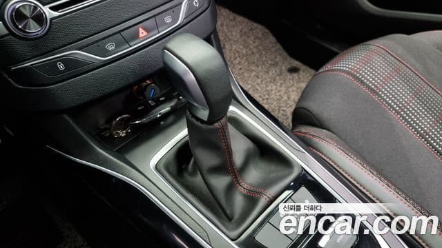 Peugeot 308 2세대 1.6 BlueHDi GT Line, 2018 9