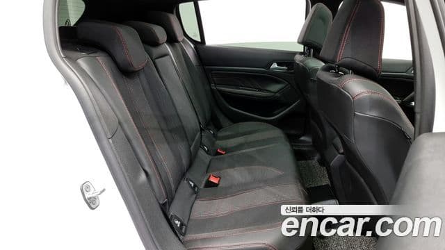 Peugeot 308 2세대 1.6 BlueHDi GT Line, 2018 12