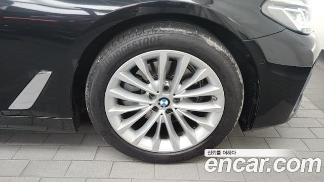 BMW 5시리즈 (G30) Luxury, 2022 все фото