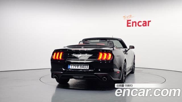 Ford Mustang кабриолет, 2020 4