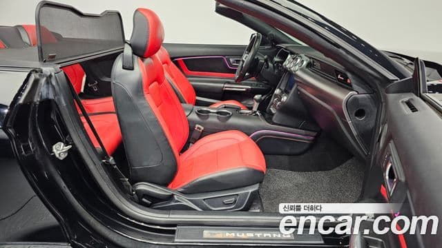 Ford Mustang кабриолет, 2020 11