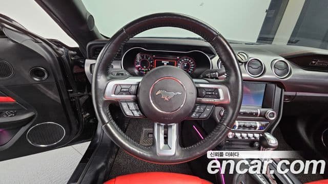 Ford Mustang кабриолет, 2020 13