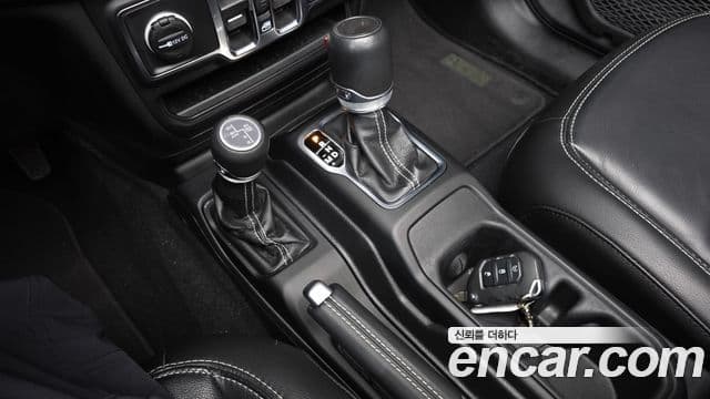 Jeep Wrangler (JL) 2.0 Overland Power top 4도어, 2023 9