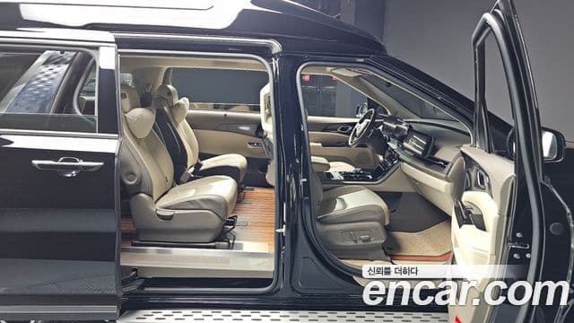 Kia Carnival 4세대 9인승 High Limousine(компания по спецнадстройкам), 2021 12