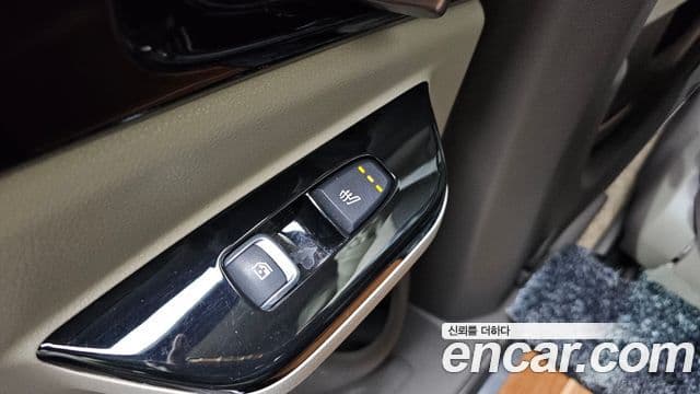 Kia Carnival 4세대 9인승 High Limousine(компания по спецнадстройкам), 2021 18