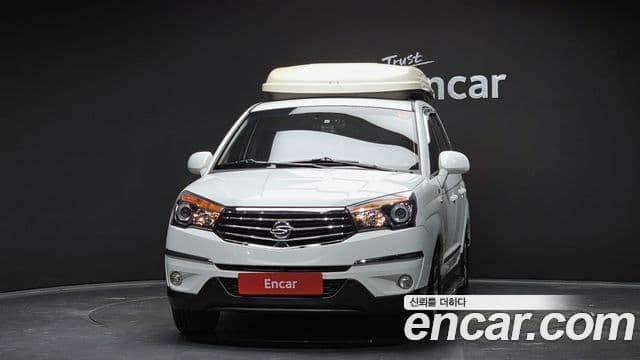 KG모빌리티(SsangYong) Korando 투리스모 4WD outdoor Edition 9인승, 2016 3