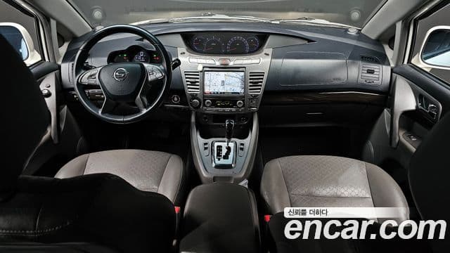 KG모빌리티(SsangYong) Korando 투리스모 4WD outdoor Edition 9인승, 2016 7