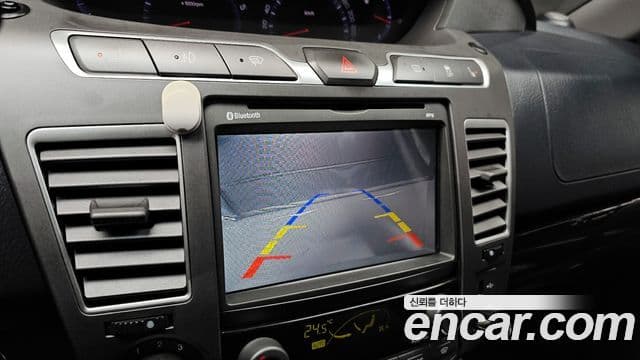 KG모빌리티(SsangYong) Korando 투리스모 4WD outdoor Edition 9인승, 2016 15