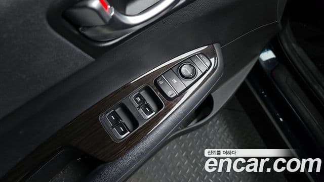 Kia K5 2세대 Prestige, 2017 18