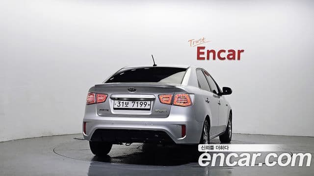 Kia Forte высший класс, 2011 4