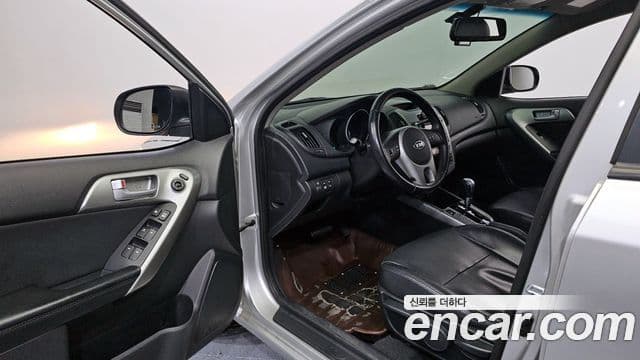 Kia Forte высший класс, 2011 10