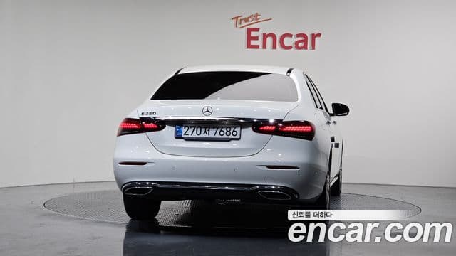 Mercedes-Benz E-класс W213 Avantgarde, 2021 4