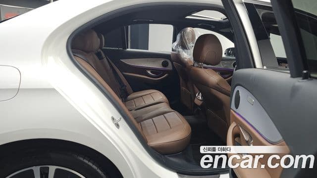 Mercedes-Benz E-класс W213 Avantgarde, 2021 12