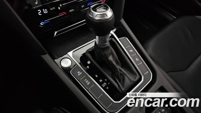 Volkswagen 아테온 2.0 TDI R-LINE 4모션, 2022 9